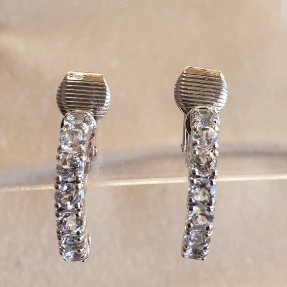 Vintage Rhinestone Clip-on Earrings Silvertone Mounting Birthday Engagement Gift - Picture 1 of 6